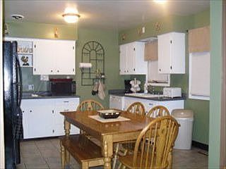 3rd image of 2218 Valley Brook Ln