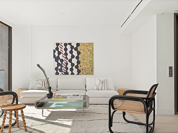 3rd image of 165 Chrystie St #4
