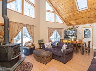 190 Minisink Dr, Pocono Lake, PA