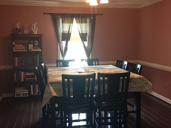 3rd image of 1424 Bayberry Ct S