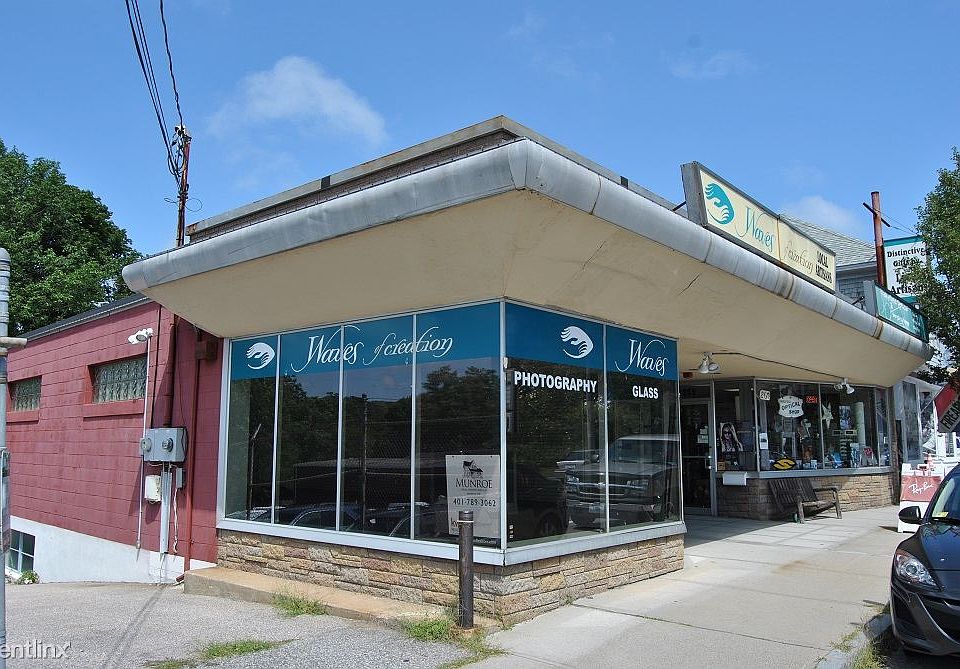 commercial rental / retail store