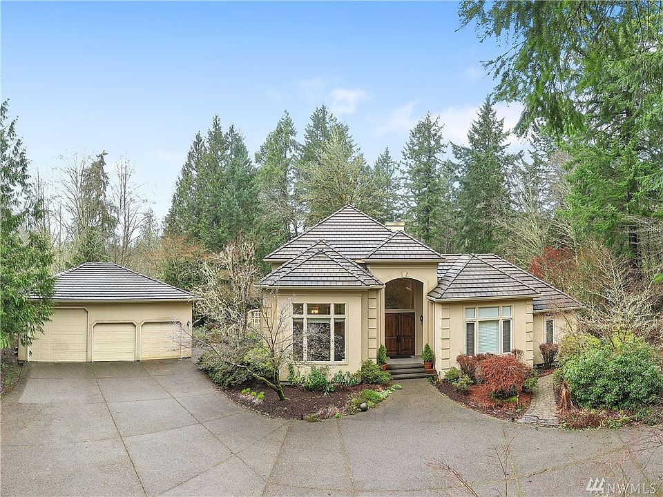 1st image of 4711 Foxtrail Dr NE
