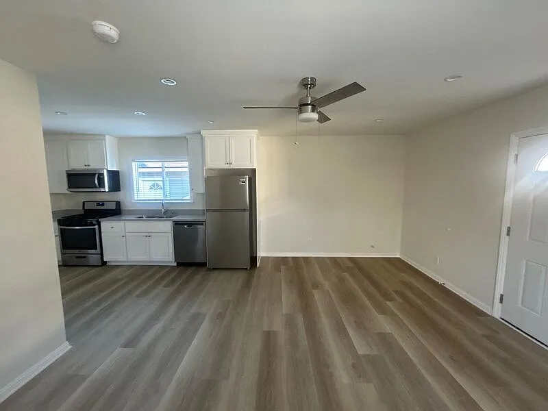 1 bed, 1.0 bath, 1000 sqft, $1,950 — Photo 3