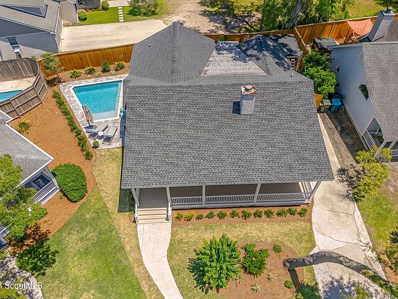 2nd image of 107 Seaside Cir