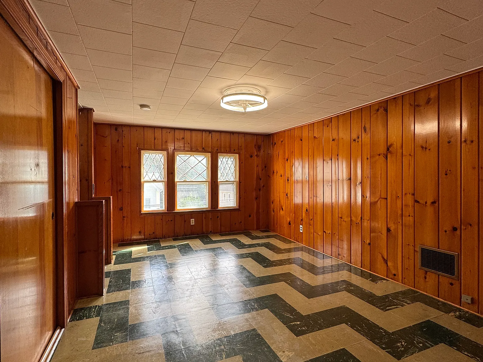2 bed, 500 sqft, $1,100 — Photo 4