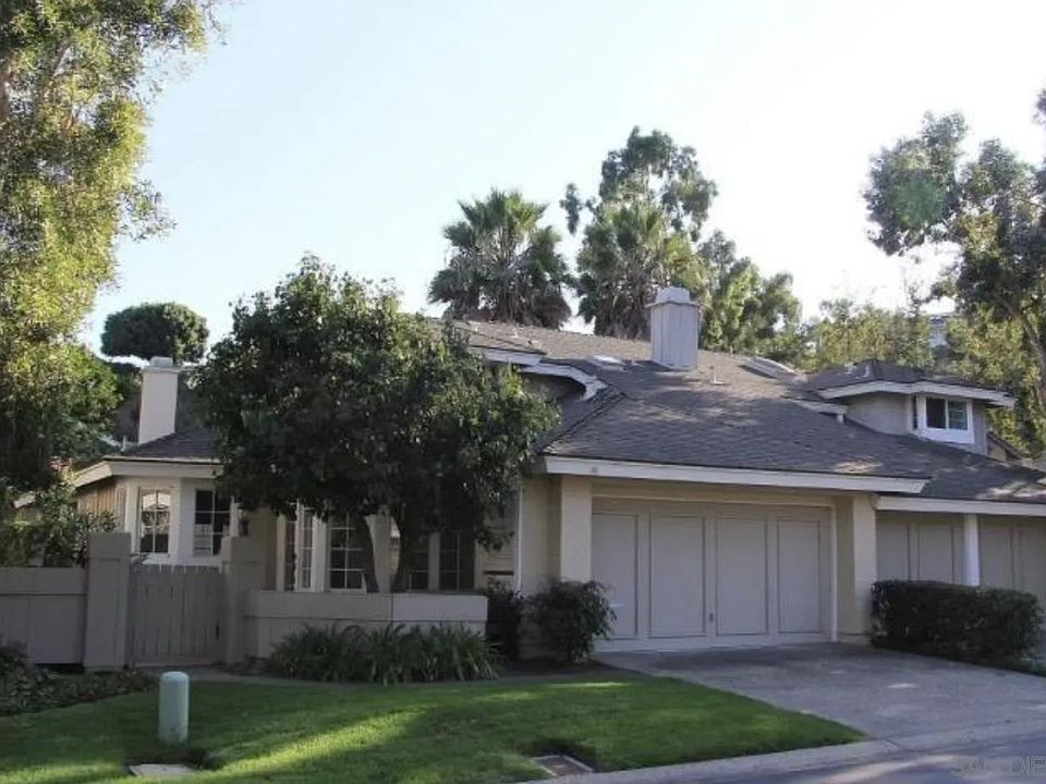1st image of 568 Rockport Ct