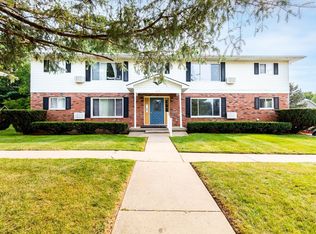 455 Colonial Dr APT 2, Imlay City, MI 48444