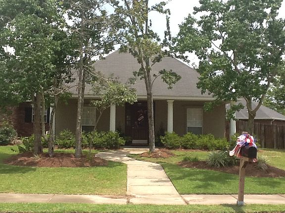 2nd image of 14270 Carriage Cir