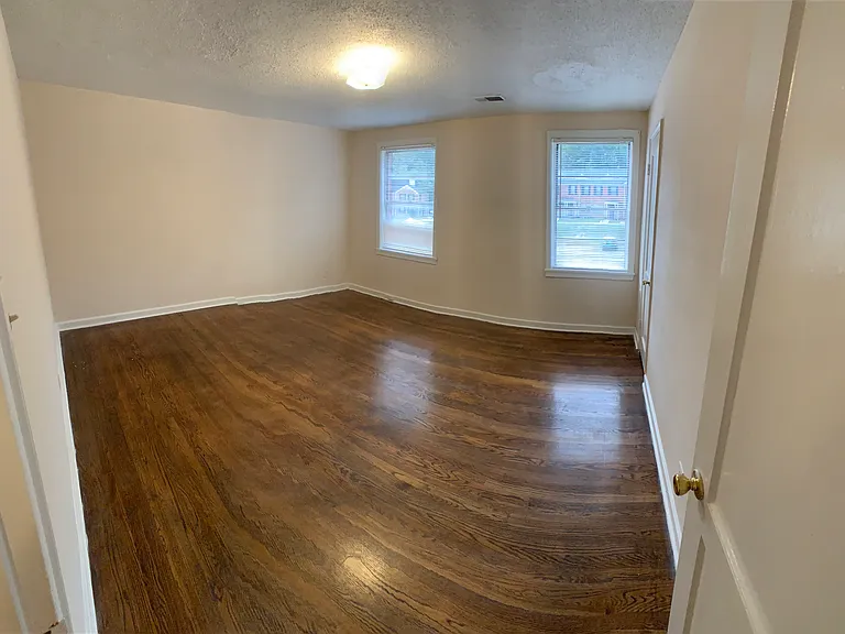1691 Valley Ave — Photo 30