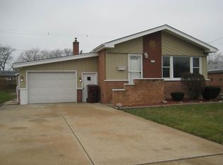 516 N Manchester Dr, Chicago Heights, IL 60411