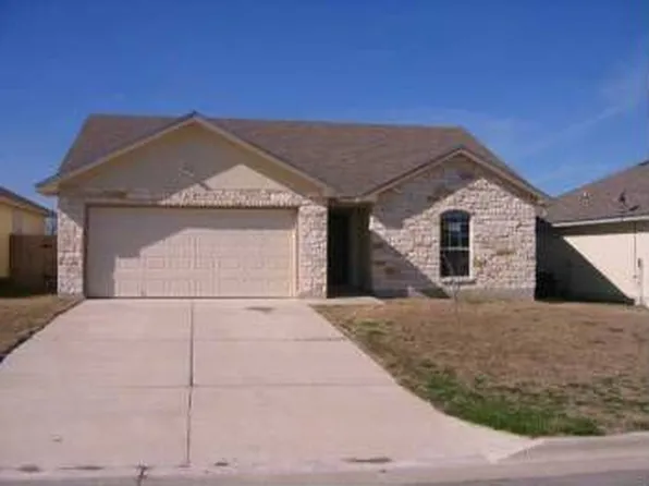 304 Blue Shale Dr, Jarrell, TX 76537