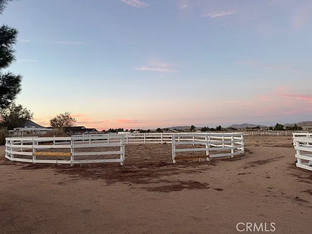 16100 Navajo Rd — Photo 29