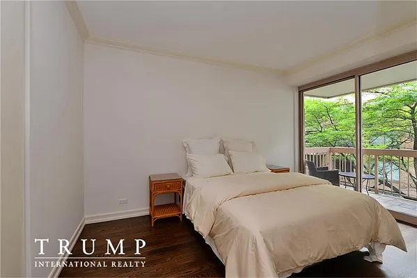 Sold by Trump International Realty | media 15