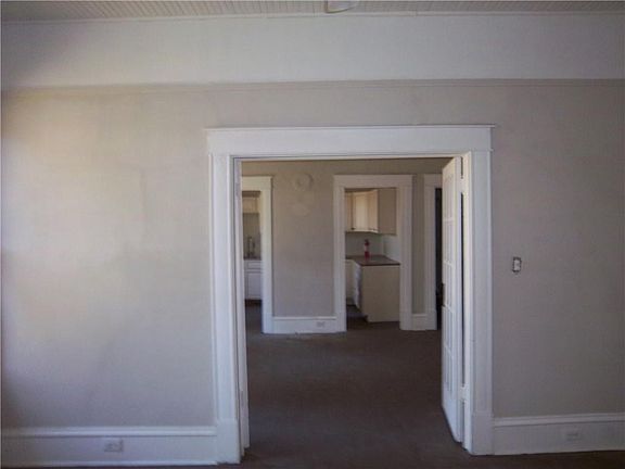 5th image of 310 Butler St