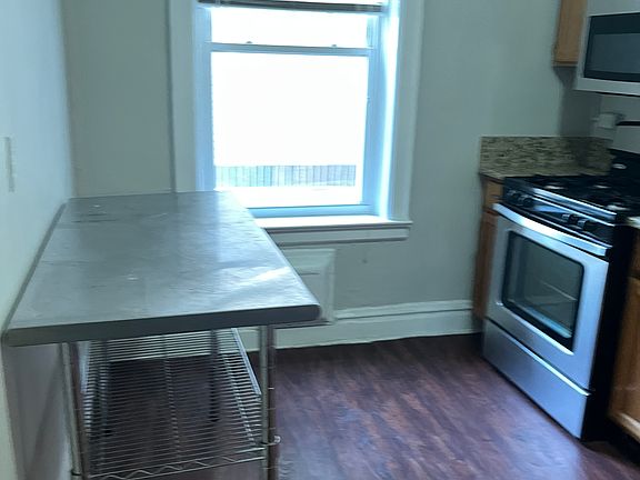 5th image of 42 W Holly St #71c97ddfd