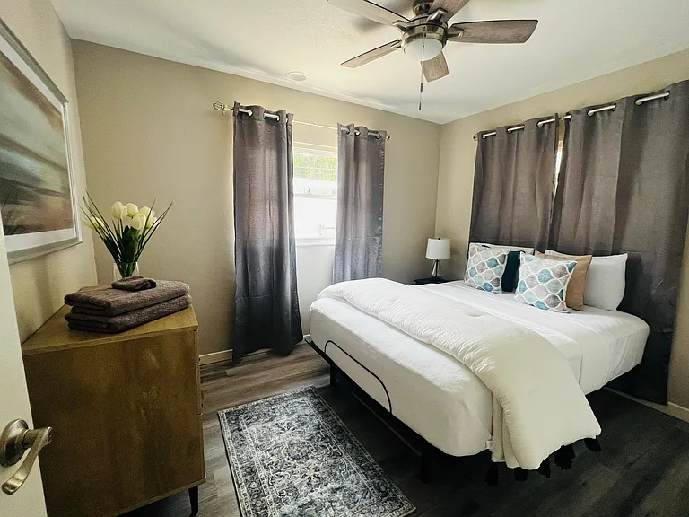 1780 Suffolk Dr — Photo 18