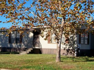828 Woodchuck Dr, Mount Laurel, NJ 08054