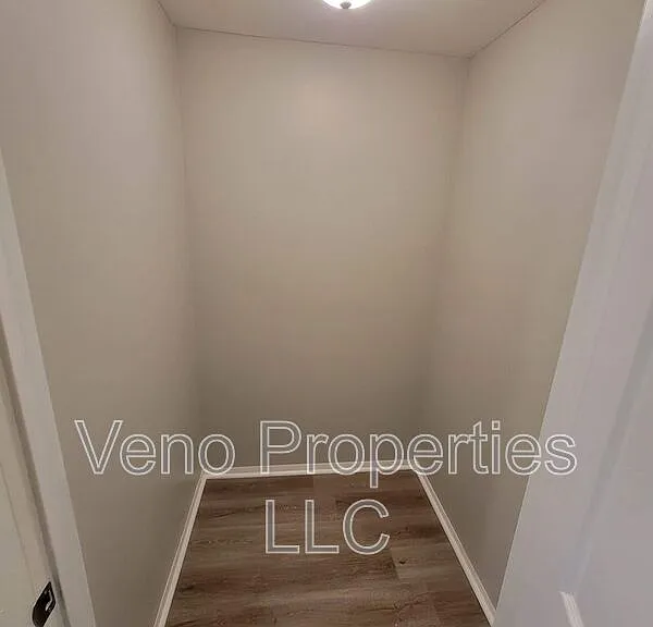 40 McIntyre St #C5 — Photo 11
