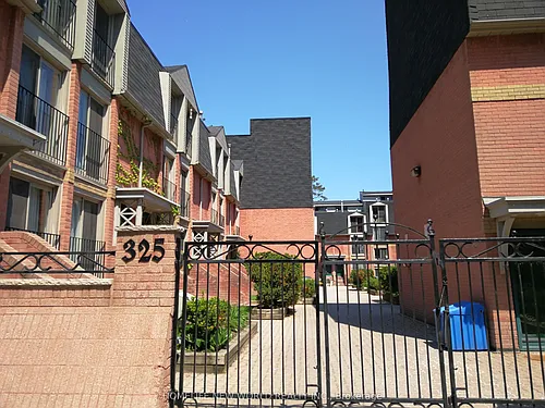325 Jarvis St #33 Photo 1