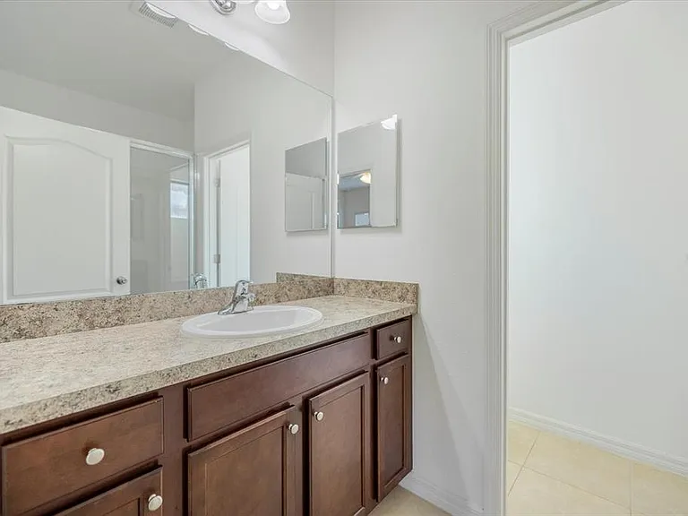 229 Livorno Way — Photo 19