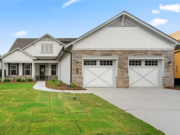 234 Pecks Ct, Hoschton, GA 30548