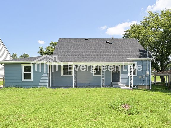 3rd image of 2080 Mullanphy Ln