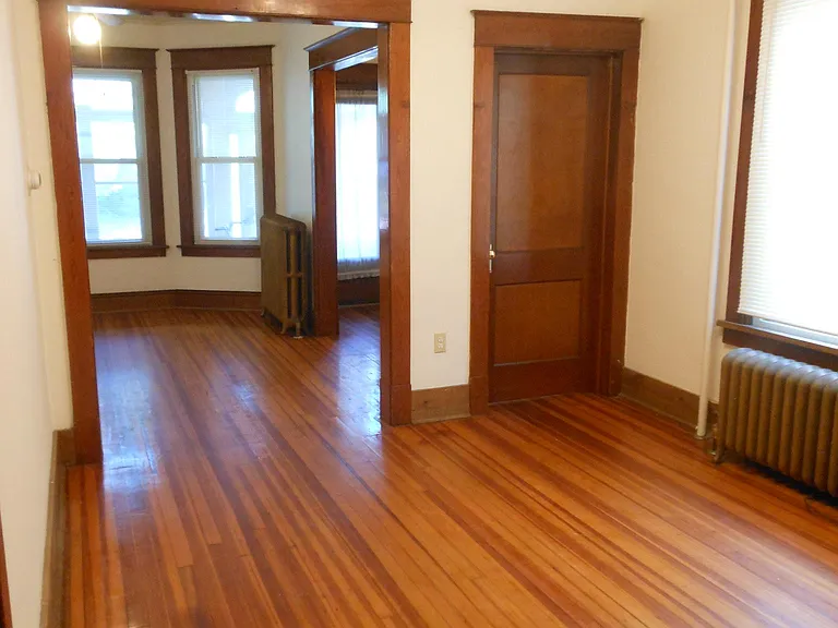 692 Myrtle Ave #1 — Photo 1