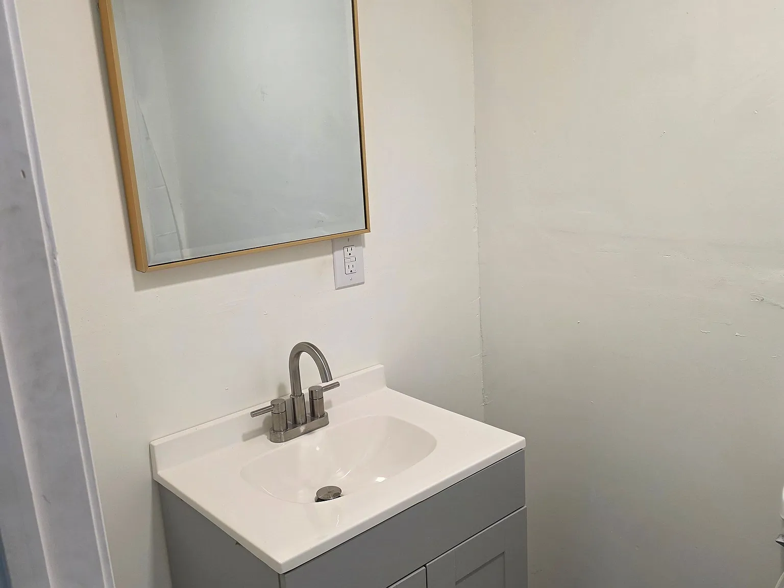 2710 Napier Ave — Photo 3