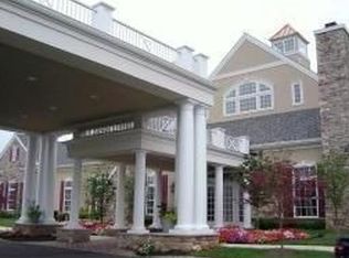 14 Farrington Plz, Somerset, NJ 08873