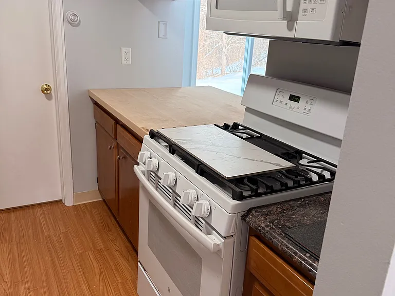 22 Clark St #22 — Photo 3
