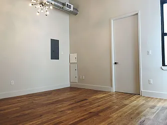 Rented by Manhattan Management LLC