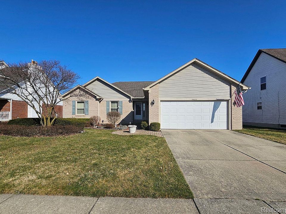 1st image of 54638 Autumn View Dr