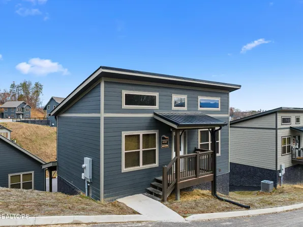 1654 Veterans Blvd #33, Sevierville, TN 37876