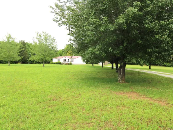 85 Tranquility Ln, Enville, TN 38332