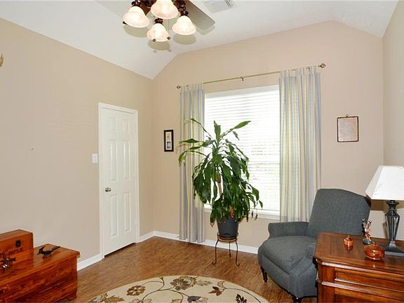 4th image of 3606 Fir Hollow Way