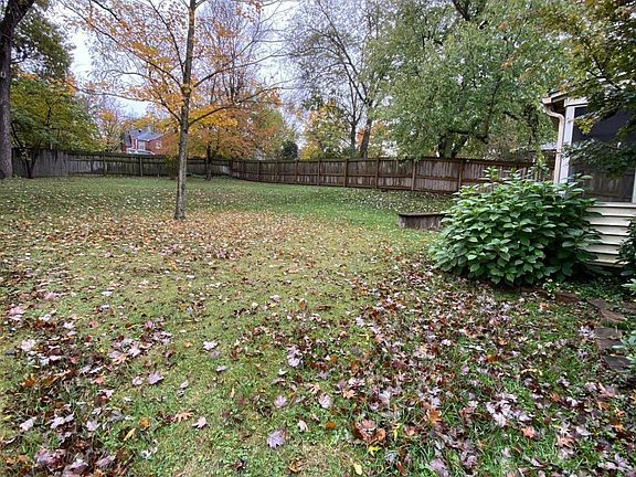 4th image of 120 Douglas Dr