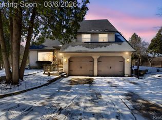 1615 N Five Lakes Rd, Attica, MI 48412