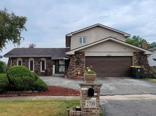 2709 Wind Point Ct, Lynwood, IL