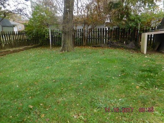 3rd image of 3488 Farley Dr