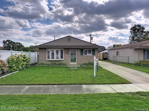33435 Krauter St, Westland, MI 48185