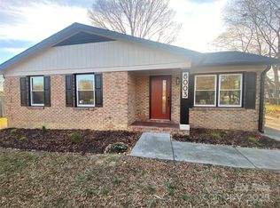 8003 Hemby Wood Dr, Indian Trail, NC 28079