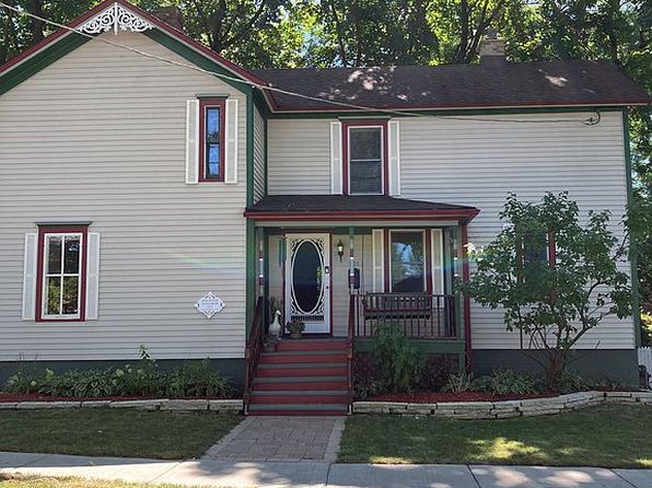 235 W Wilson St