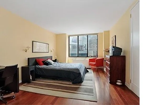 Sold by Corcoran | media 10