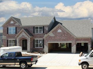 935 Bentley Park Cir, O'Fallon, MO 63368