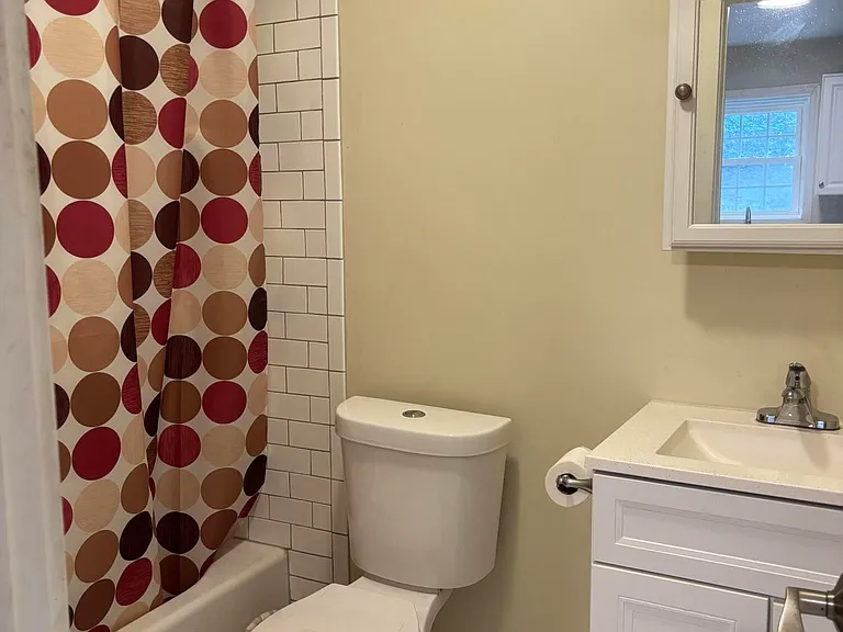1410 West St #2 — Photo 8