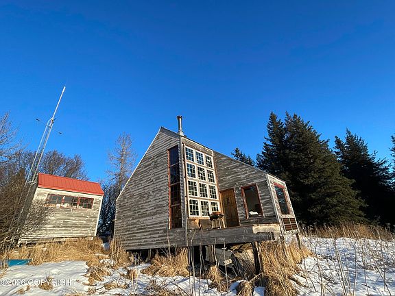 2nd image of 62091 Crossman Ridge Rd