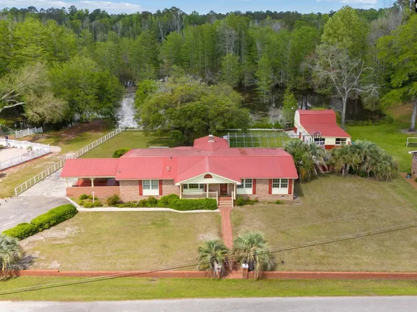 992 Dickinson St, Bamberg, SC 29003