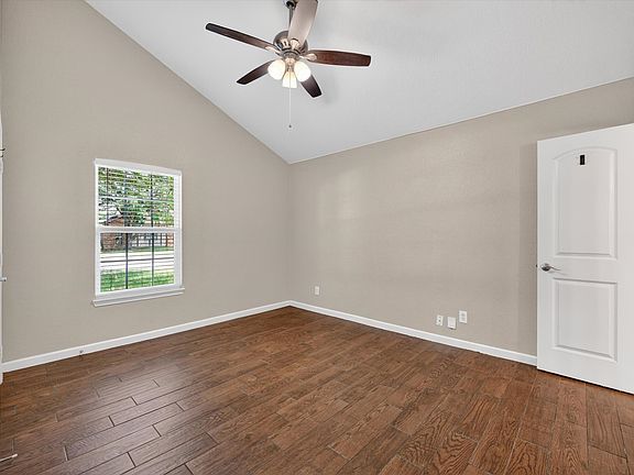 3rd image of 2908 Mistywood Ln