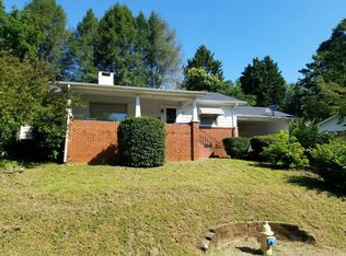 176 Outer Dr, Oak Ridge, TN 37830