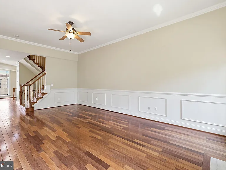 6403 Velliety Ln — Photo 24